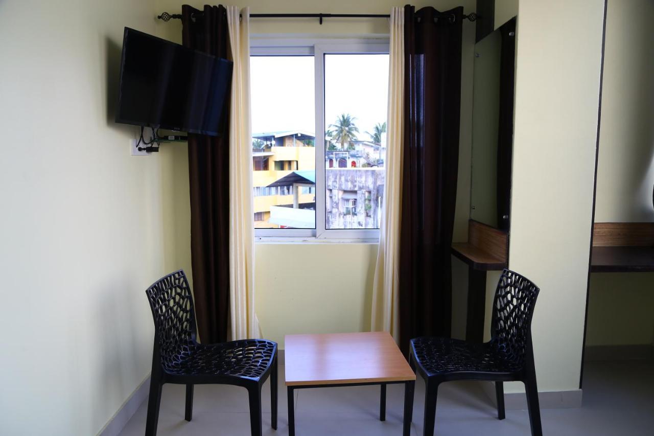 Hotel Landmark Port Blair Bagian luar foto