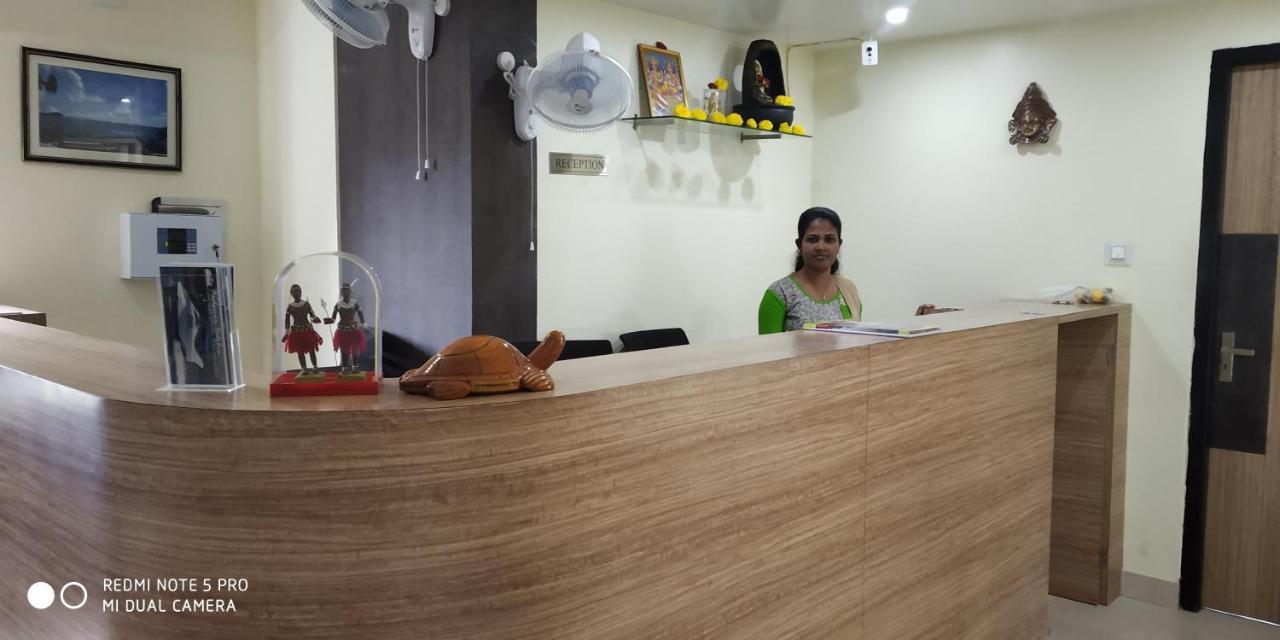 Hotel Landmark Port Blair Bagian luar foto
